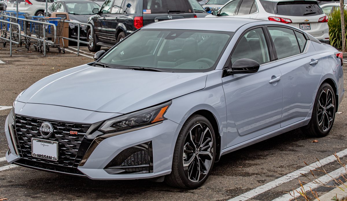 2019 Nissan Altima SV — photo 3
