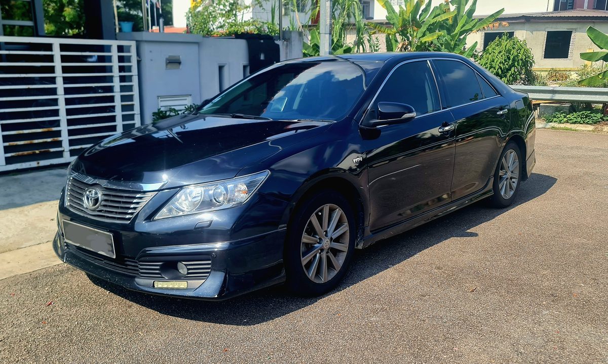 2021 Toyota Camry SE — photo 3