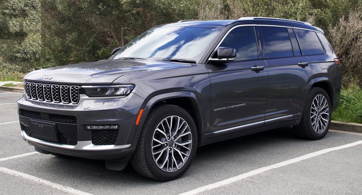 2022 Jeep Grand Cherokee Limited — photo 2
