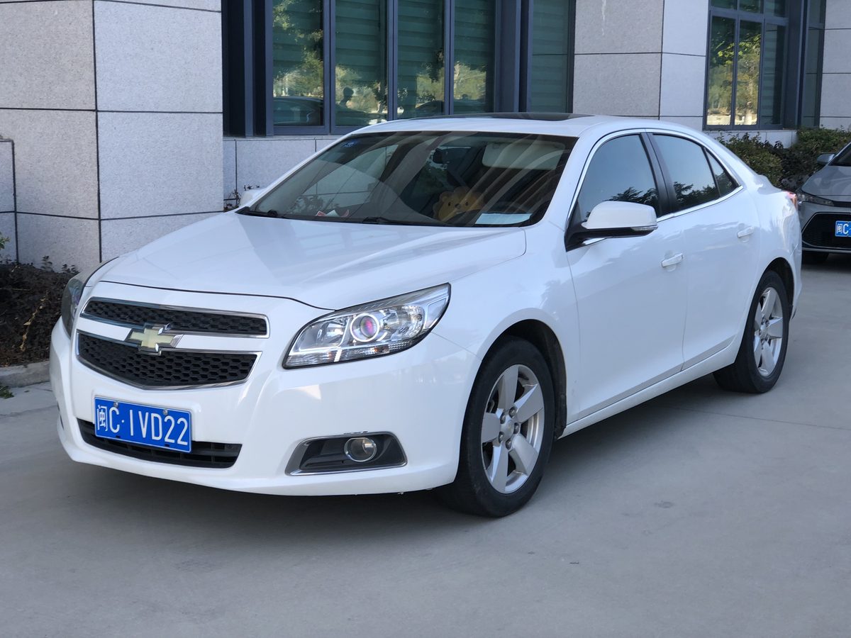 2022 Chevrolet Malibu LT — photo 3