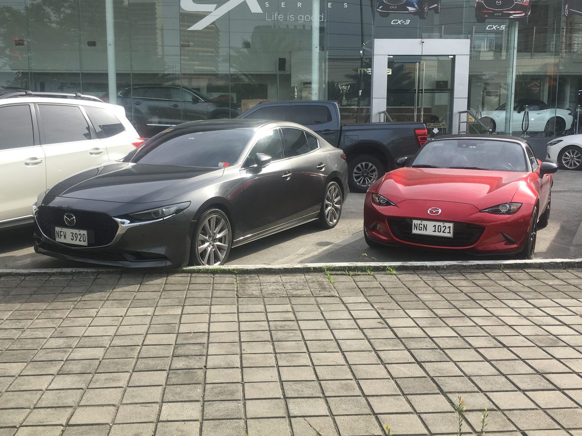 2020 Mazda Mazda3 Select — photo 3